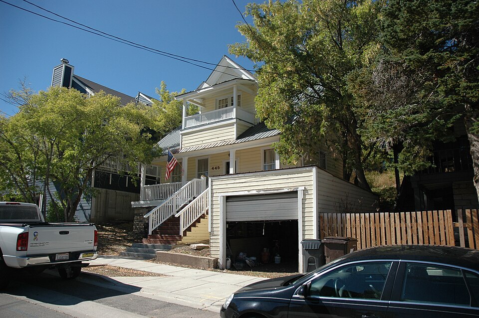 Photograph of Milton and Minerva Thomas House