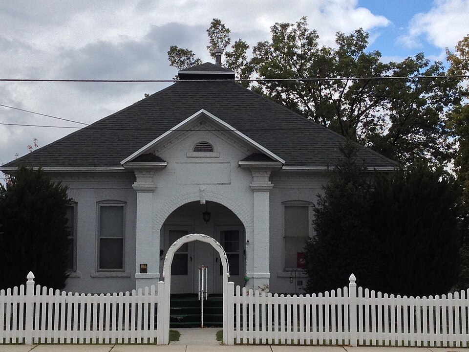 Photograph of Sandy Tithing Office