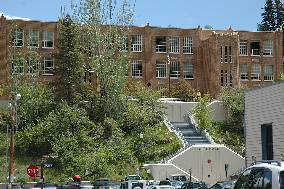 Photograph of Marsac Elementary School