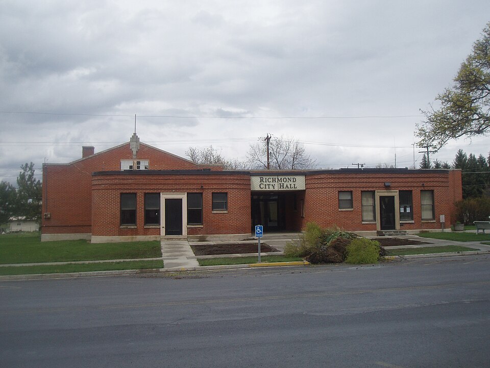 Photograph of Richmond Community Building