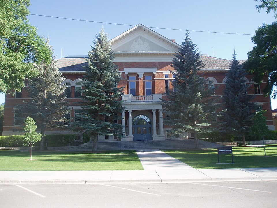 Photograph of Noyes Building