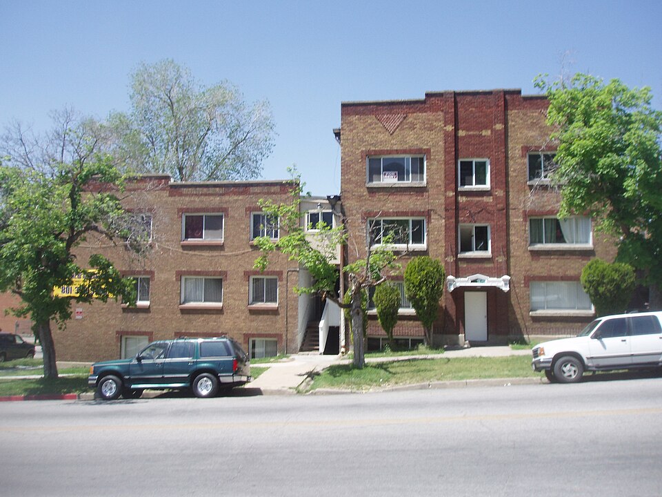 Photograph of Fern-Marylyn Apartments
