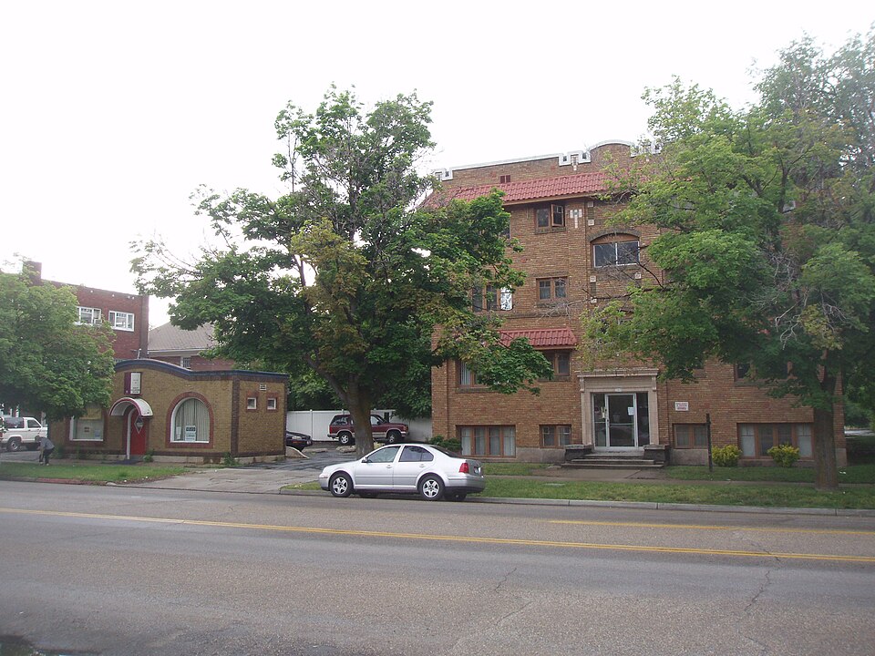 Photograph of Fontenelle Apartments