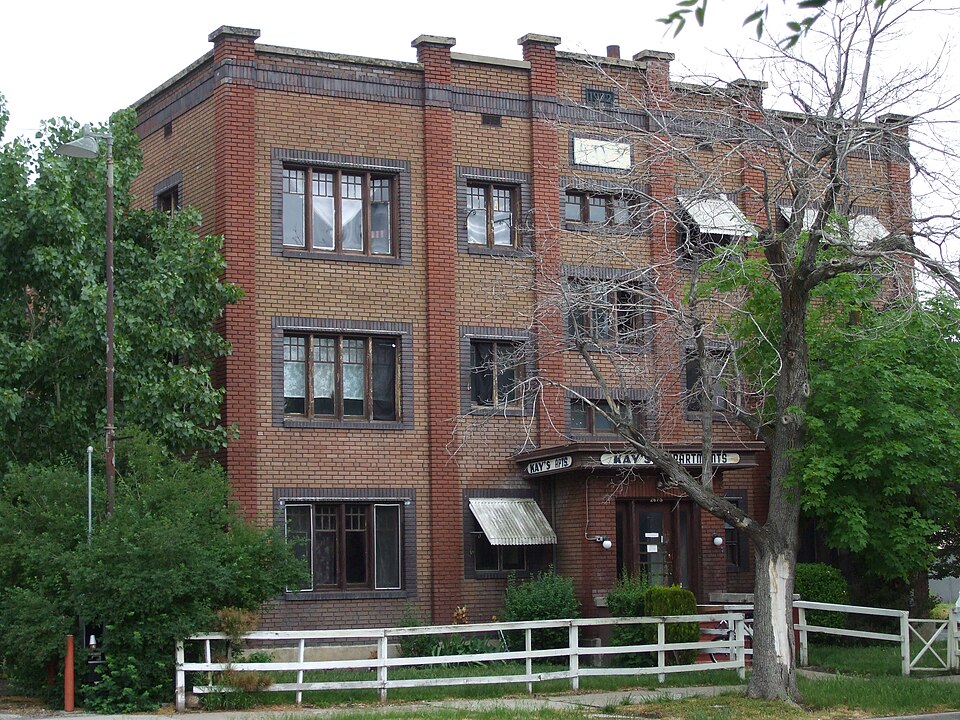 Photograph of Geffas Apartments