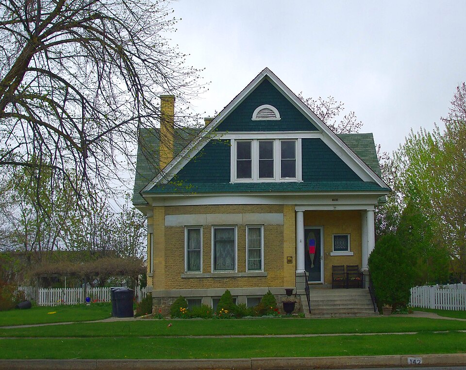 Photograph of Alma Compton House