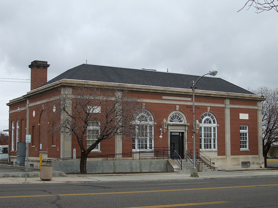 Photograph of U.S. Post Office-Price Main
