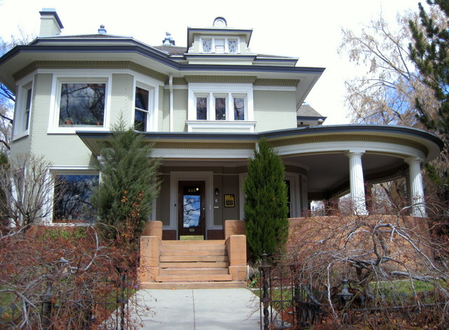 Photograph of Lewis S. Hills House