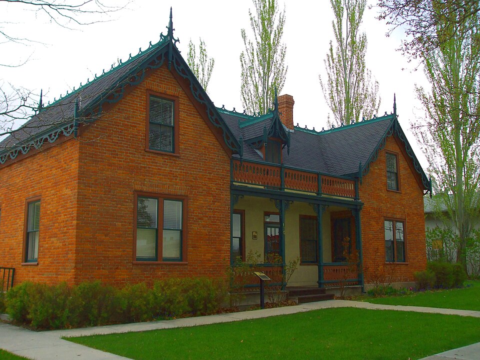 Photograph of Thompson-Hansen House