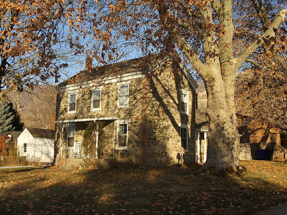 Photograph of Osmyn and Emily Deuel House