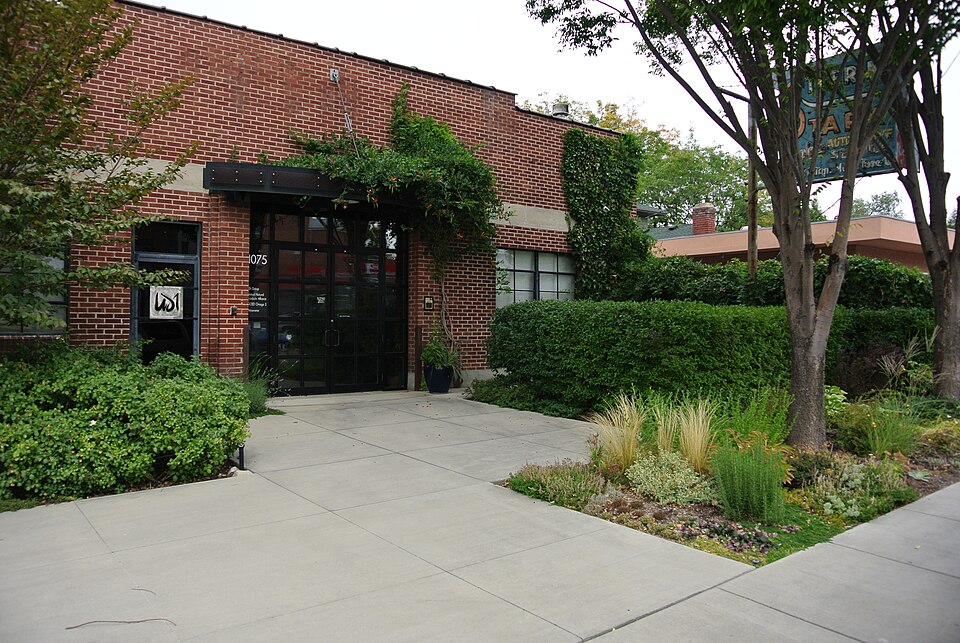 Photograph of Mountain States Telephone and Telegraph Co. Garage