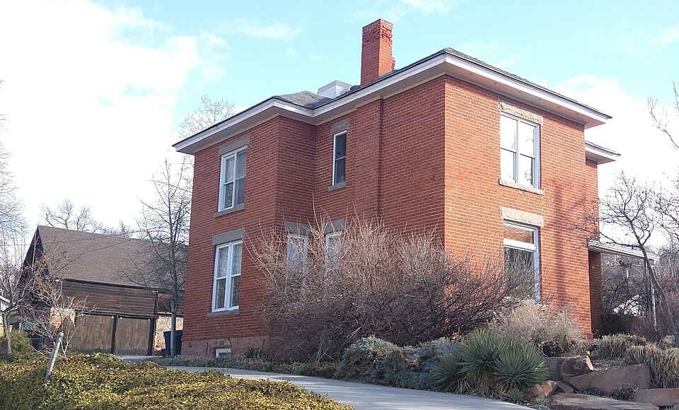 Photograph of Lorenzo and Emma Price House and Barn