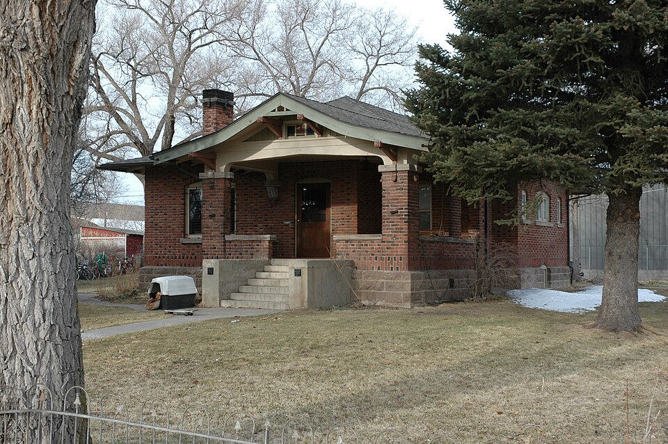 Photograph of William T., Jr., and Mary Isabell R. Owens House