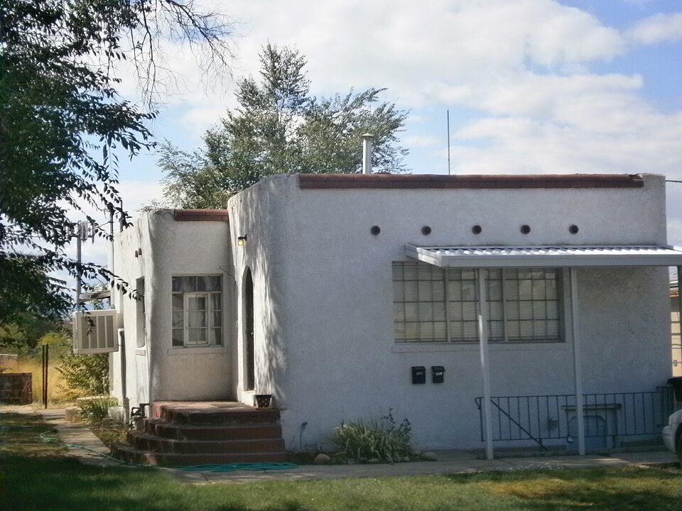 Photograph of Alvin and Grace Washburn House