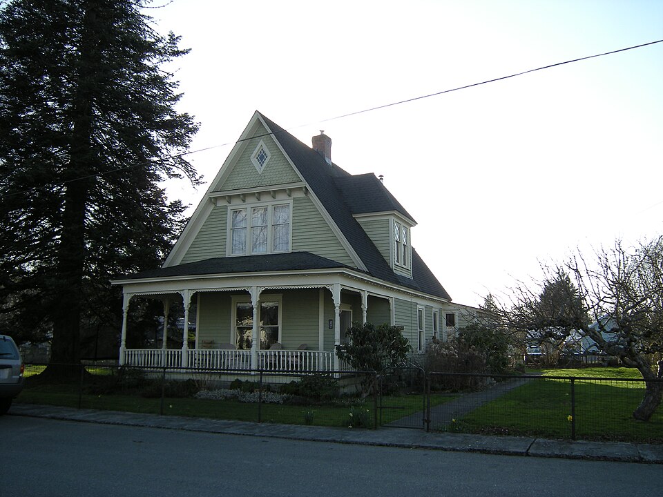Photograph of Neighbor-Bennett House