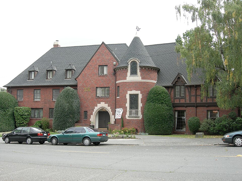Photograph of Sigma Kappa Mu Chapter House
