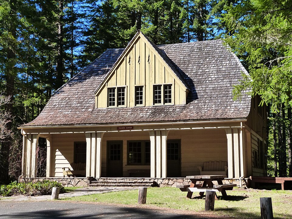 Photograph of Region Six Personnel Training Station