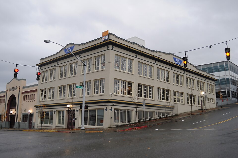 Photograph of Manley-Thompson Ford Agency