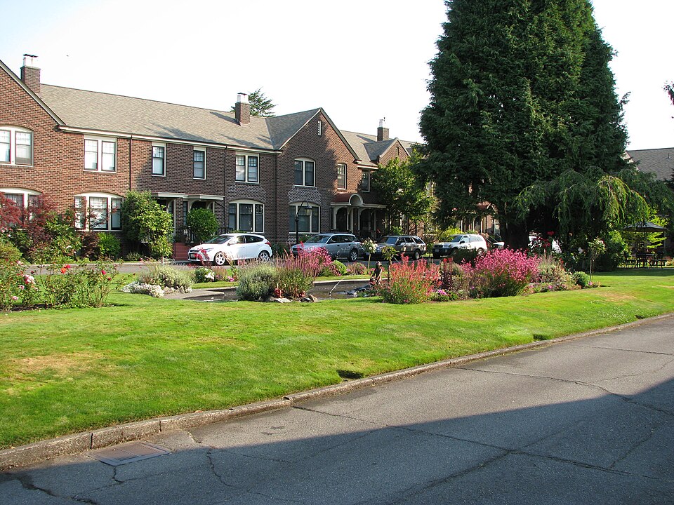 Photograph of Hawthorne Square