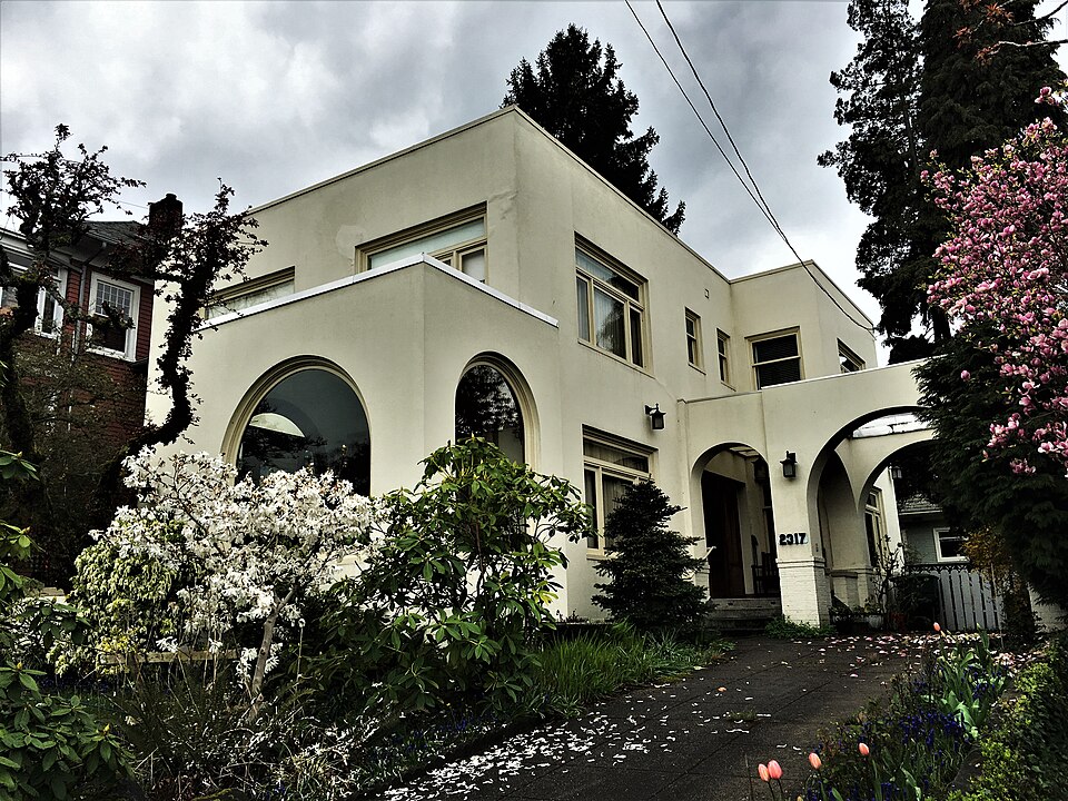 Photograph of Hannah Lewis House