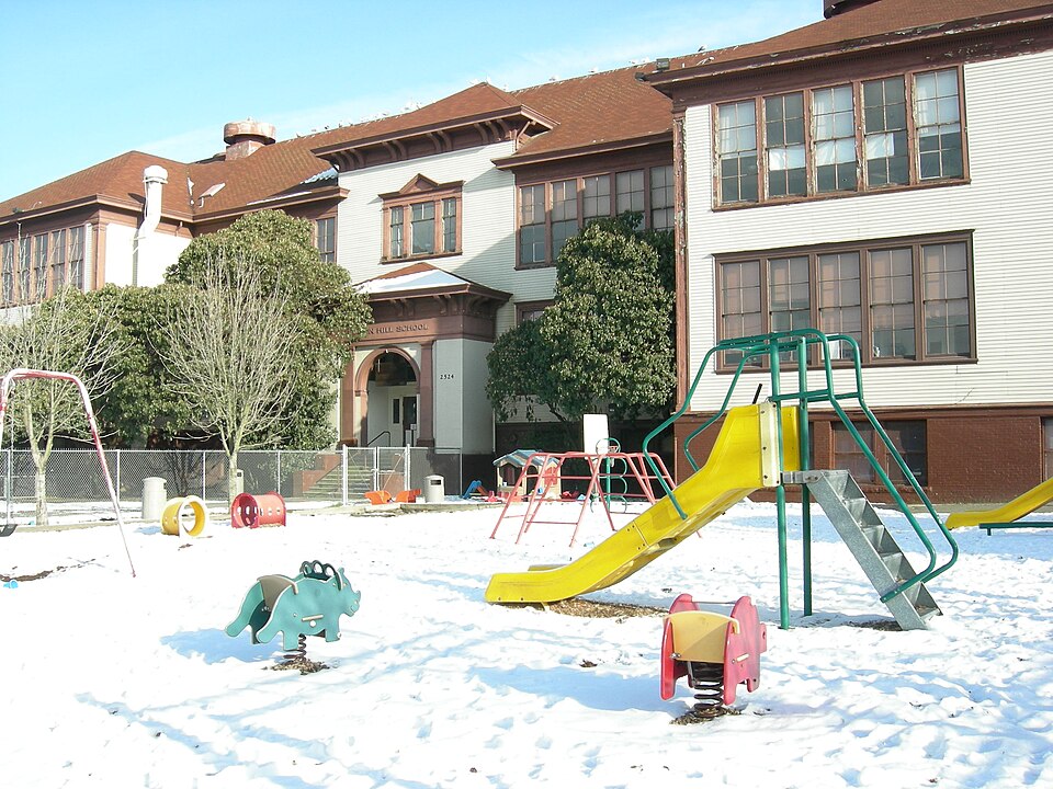 Photograph of El Centro de la Raza