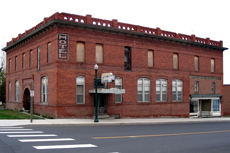 Photograph of Lincoln Hotel