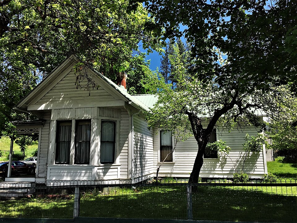 Photograph of Jesse W. and Elizabeth Slagle House