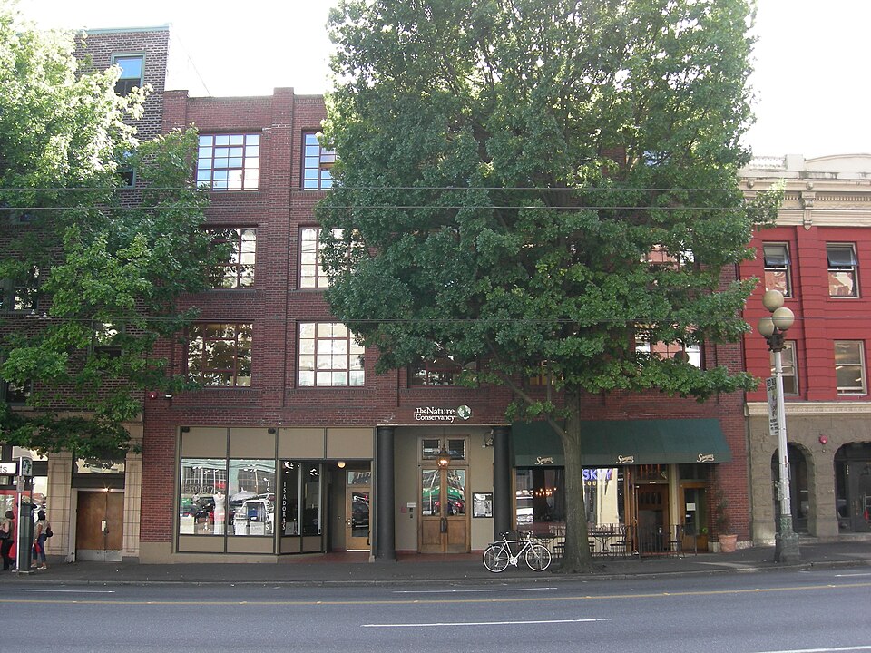 Photograph of Alaska Trade Building