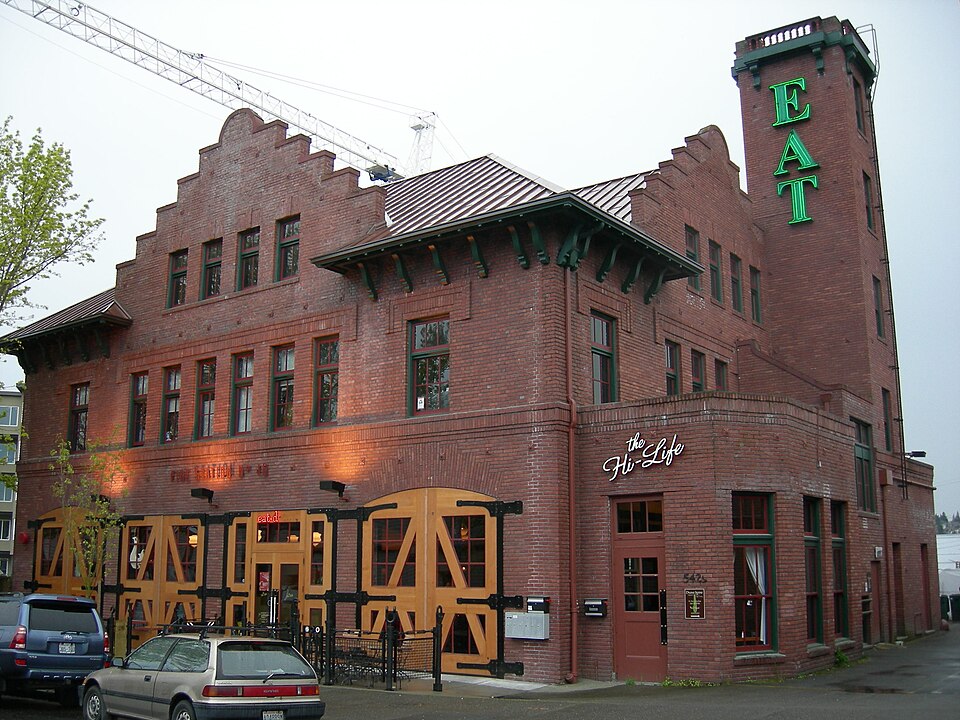 Photograph of Fire Station No. 18