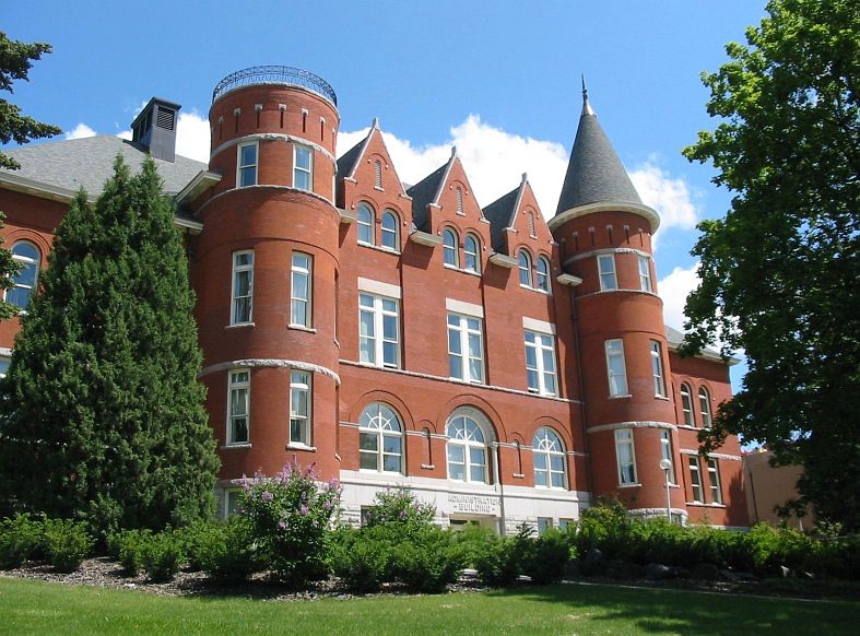 Photograph of Albert W. Thompson Hall