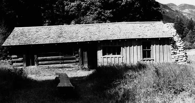 Photograph of Buckner Cabin