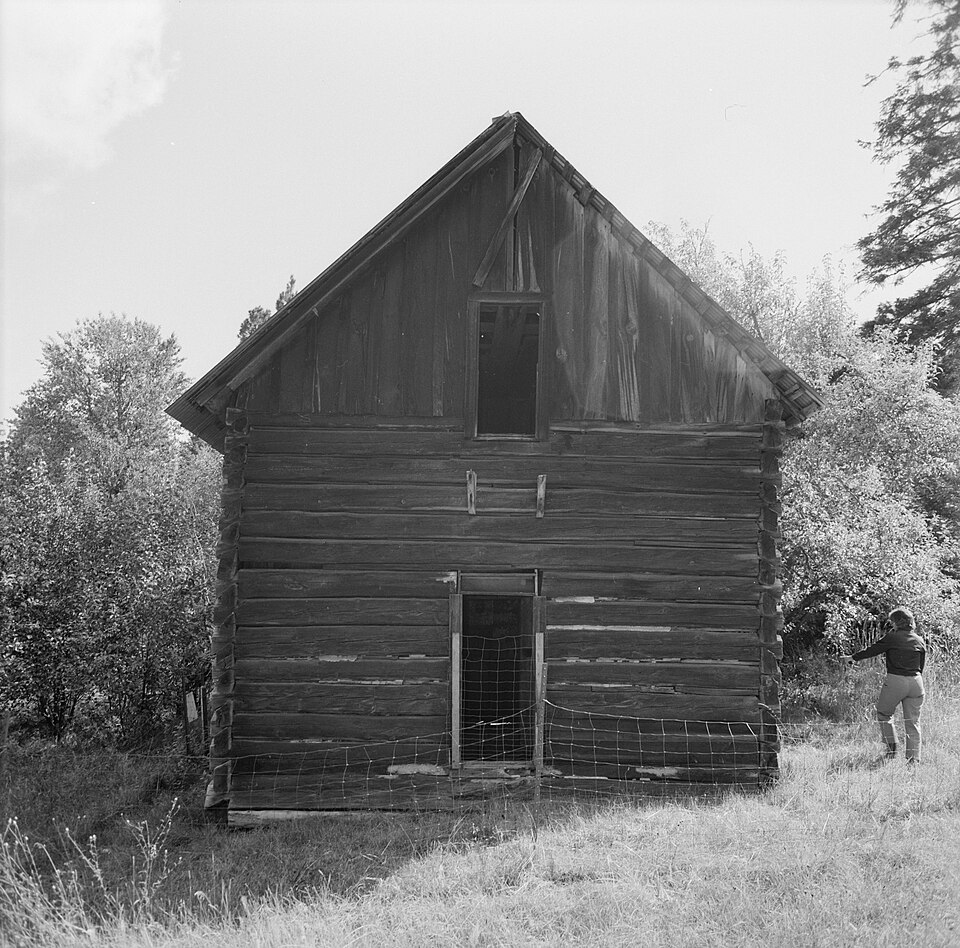 Photograph of Whitcomb Cabin