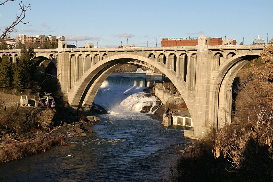 Photograph of Monroe Street Bridge