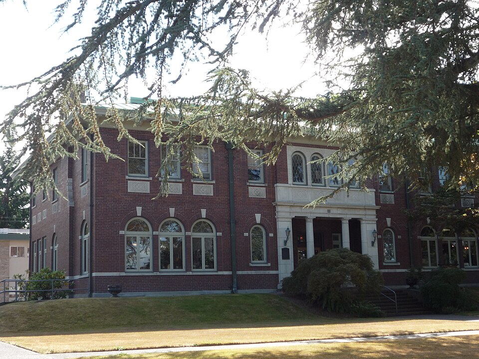 Photograph of Henry McCleary House
