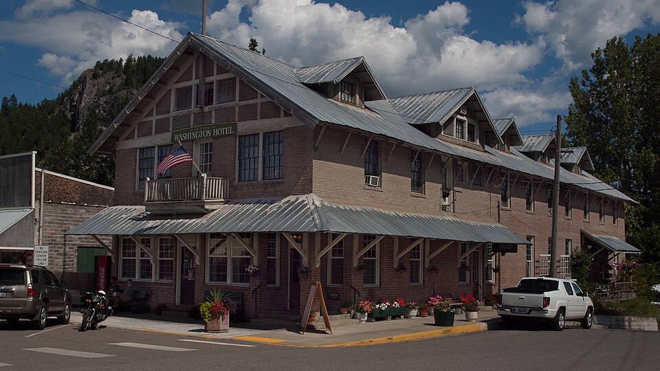 Photograph of Washington Hotel