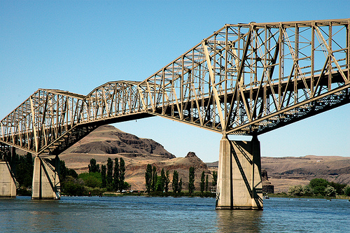 Photograph of Snake River Bridge
