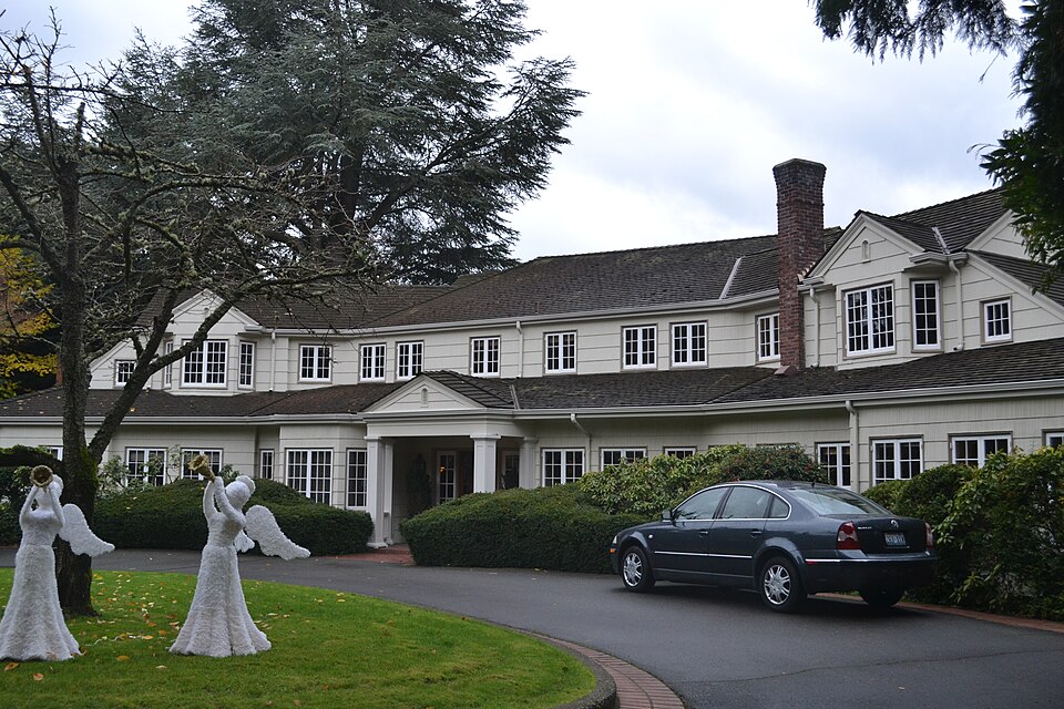 Photograph of James G. Eddy House and Grounds