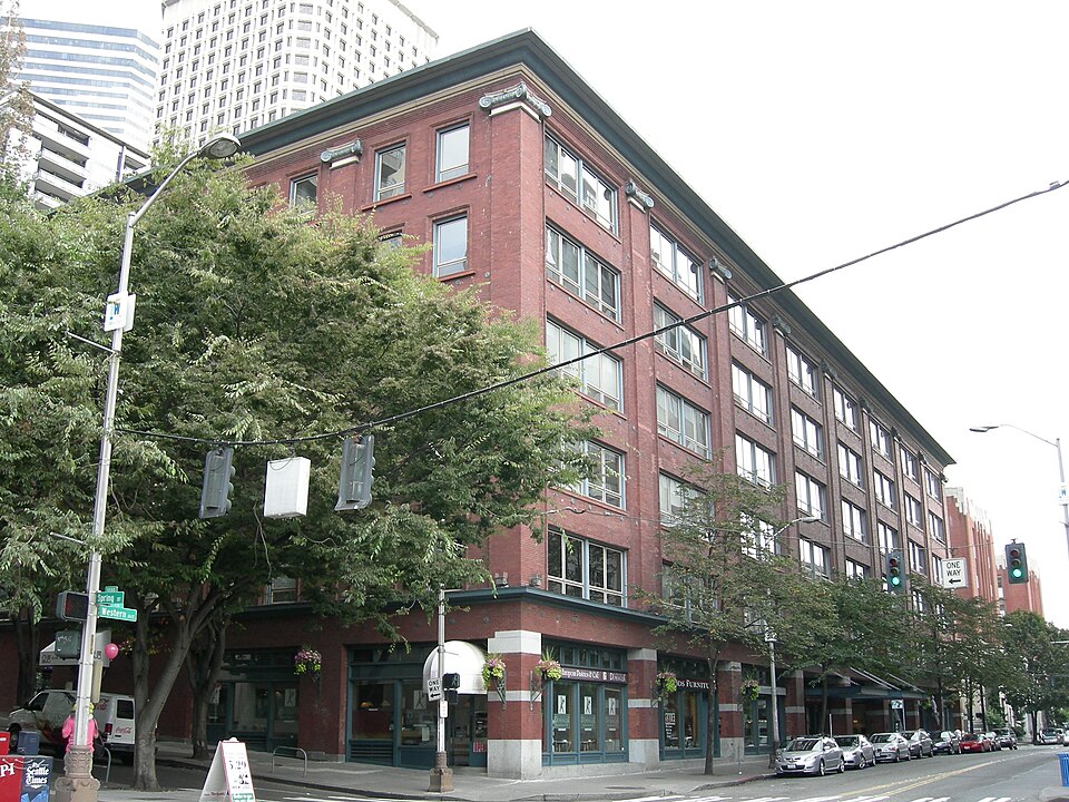 Photograph of National Building