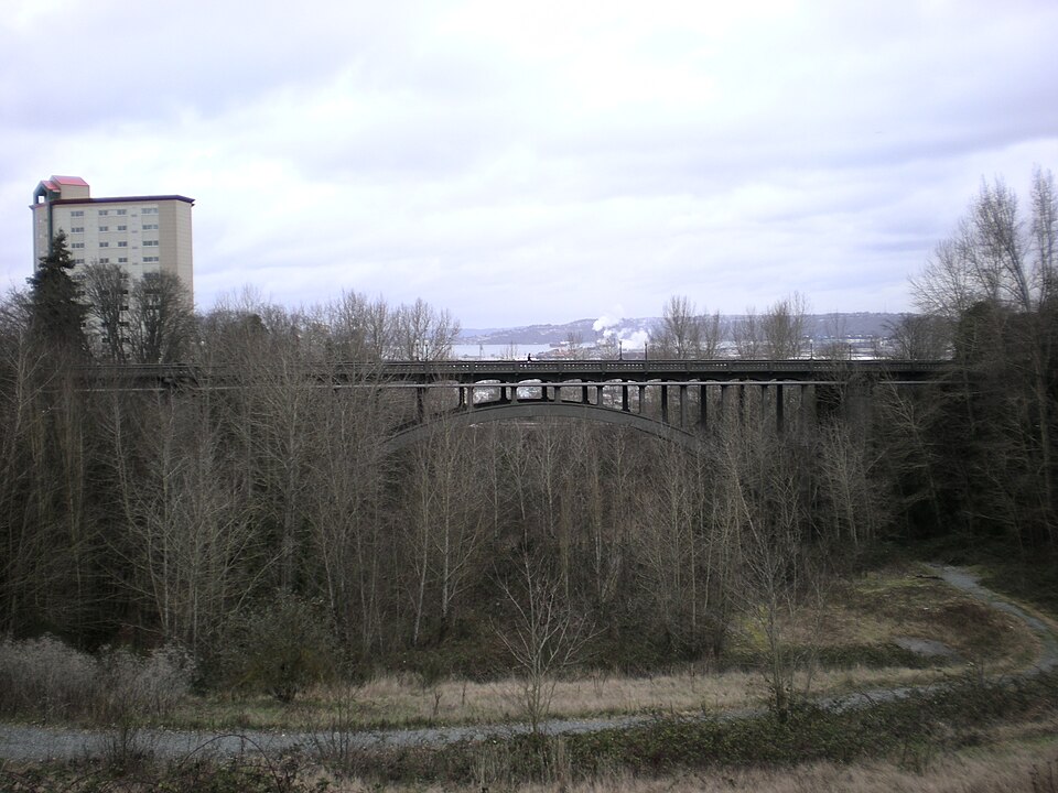 Photograph of East 34th Street Bridge