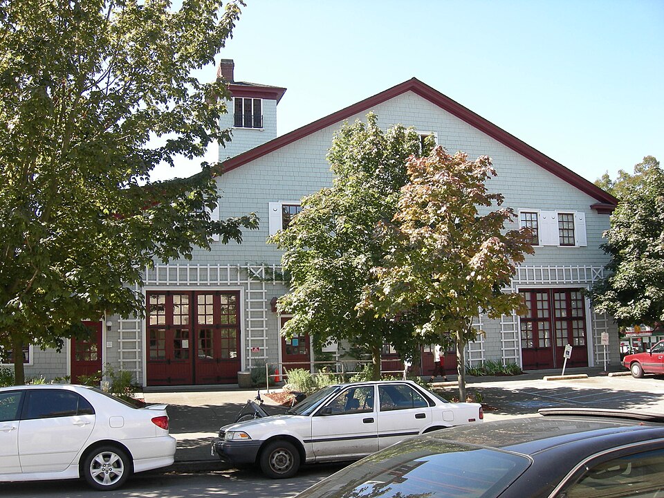 Photograph of Wallingford Fire and Police Station