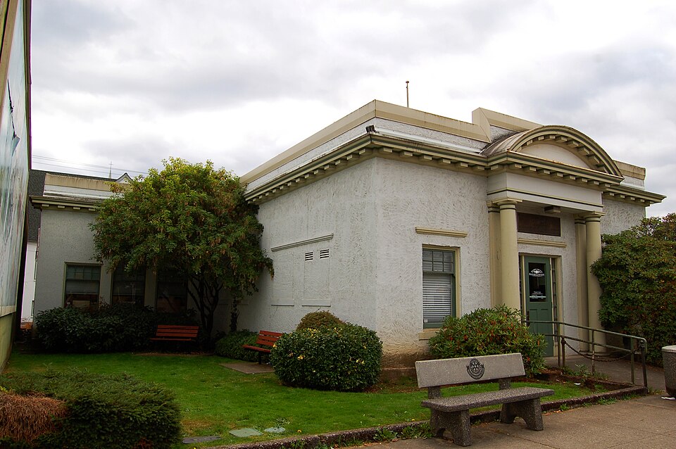 Photograph of Shelton Public Library and Town Hall