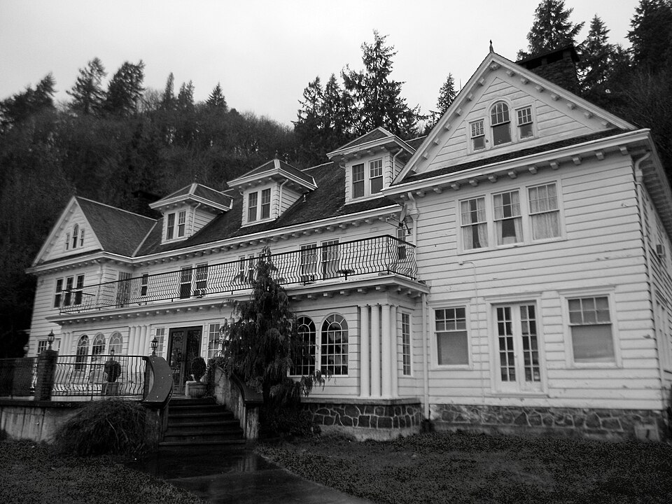 Photograph of J. D. Tennant House