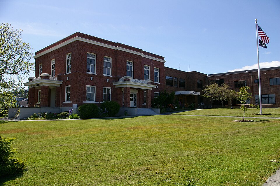 Photograph of San Juan County Courthouse