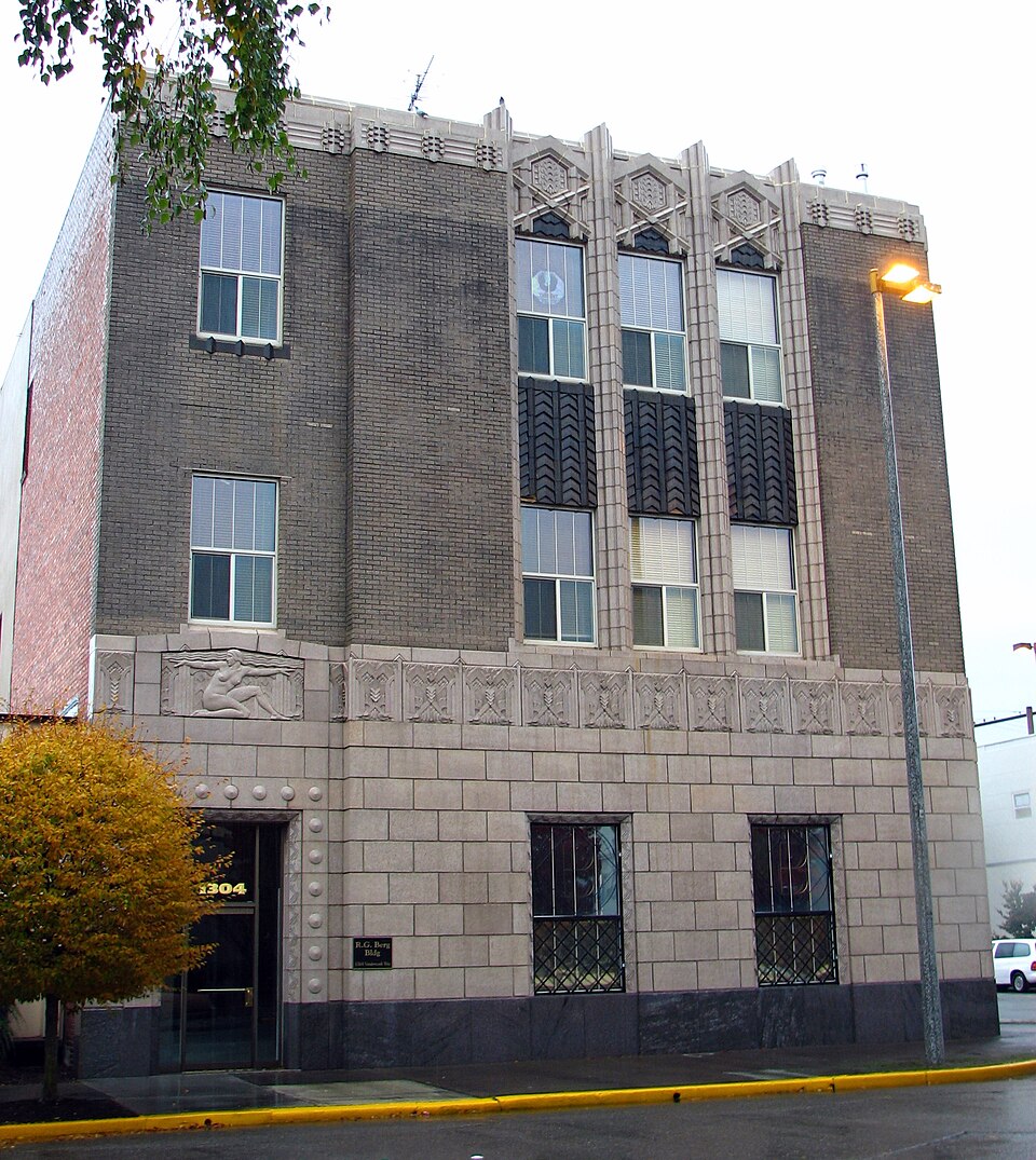 Photograph of Pacific Telephone and Telegraph Building
