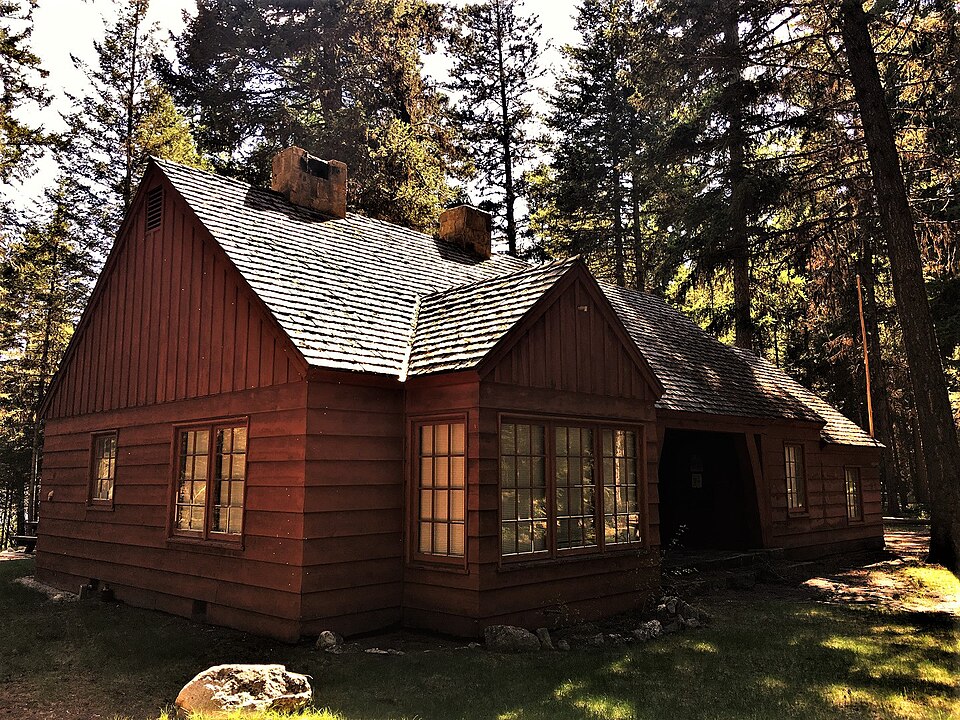 Photograph of Lost Lake Guard Station