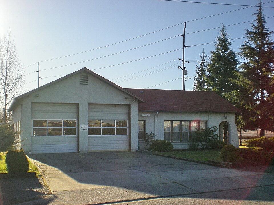 Photograph of Fire Station No. 15