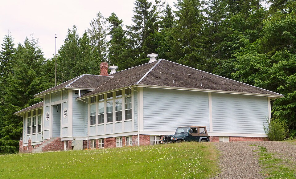 Photograph of Uncas School