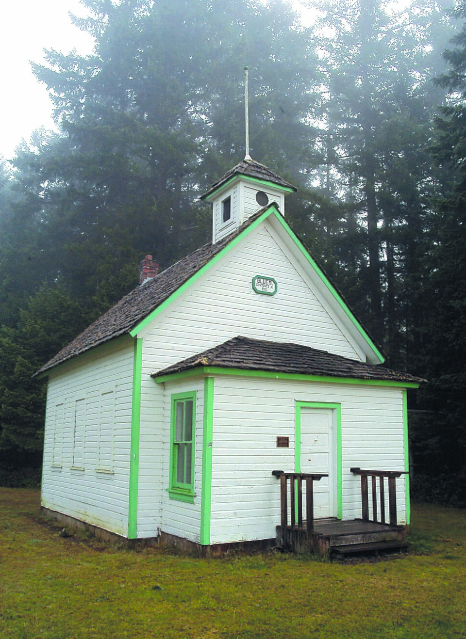 Photograph of Blue Mountain School
