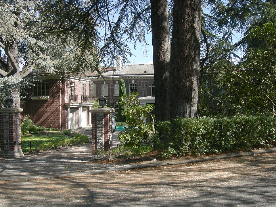Photograph of Redelsheimer-Ostrander House