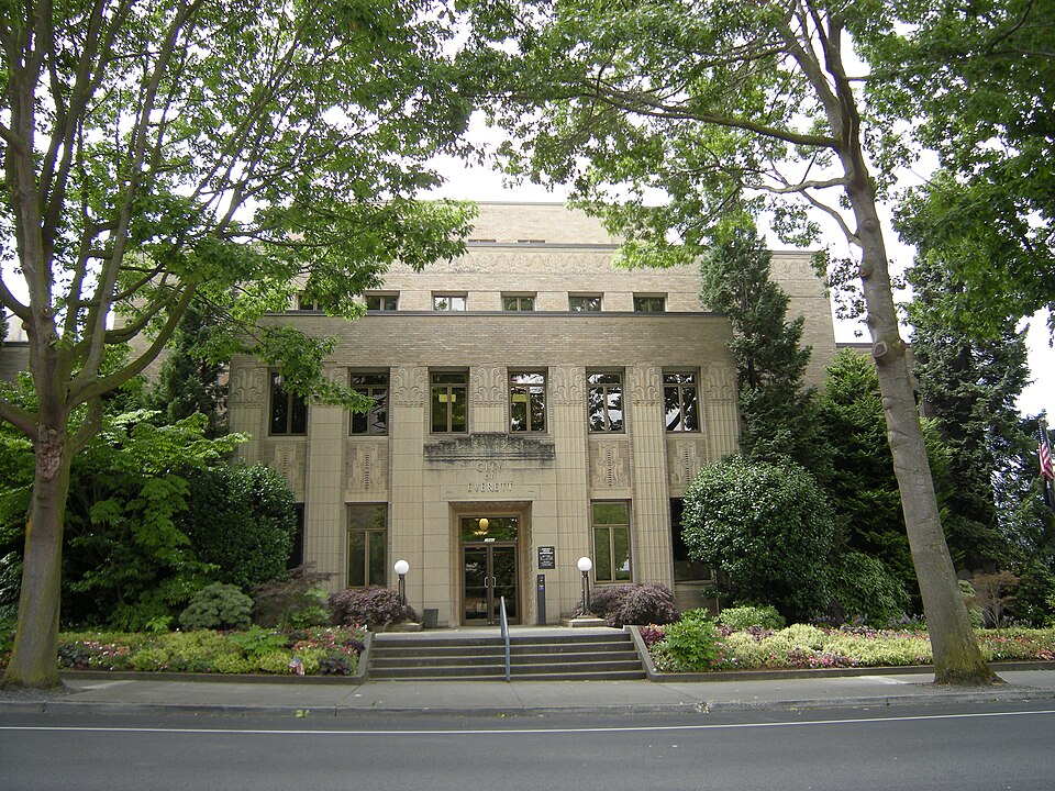 Photograph of Everett City Hall
