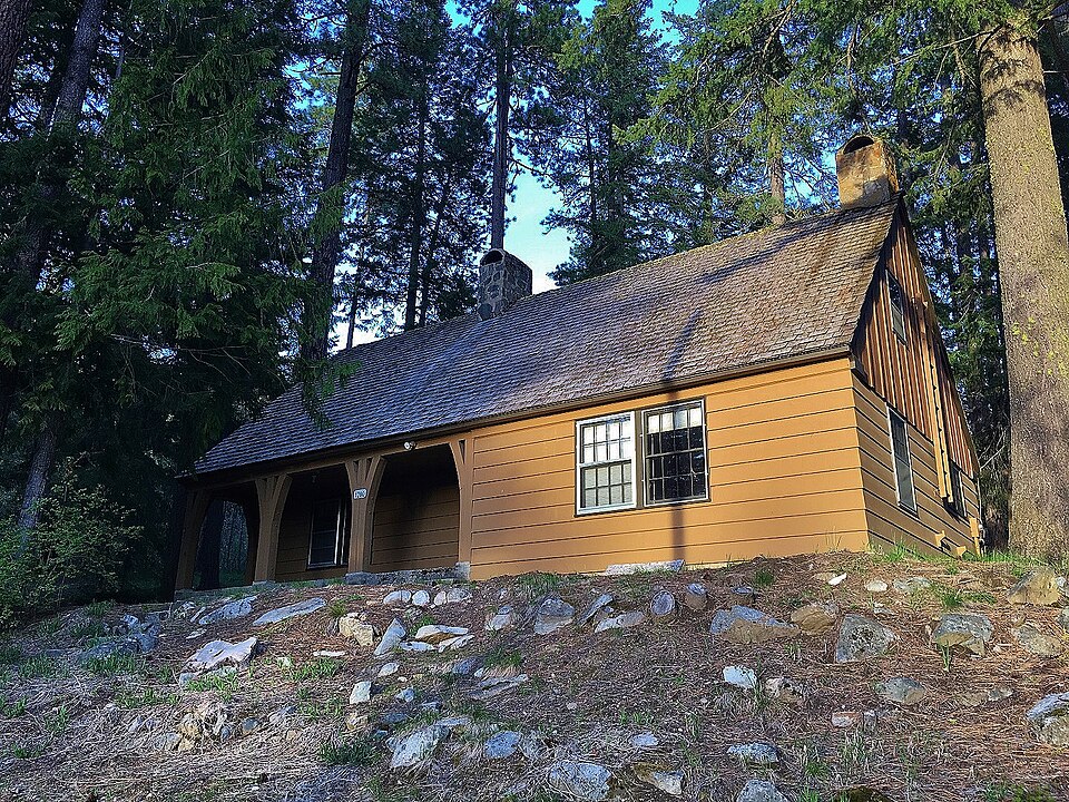 Photograph of Lake Wenatchee Residence No. 1200